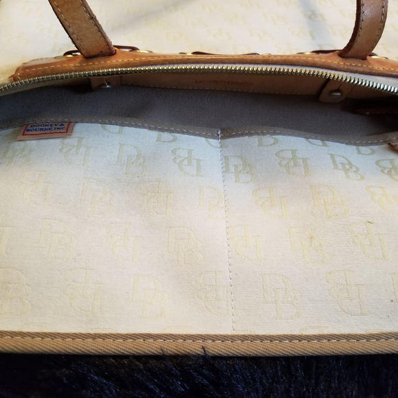Vintage Dooney & Bourke Handbag - Picture 6 of 8